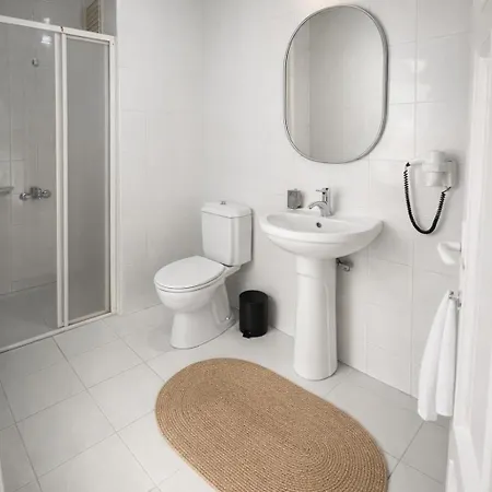 Cleo By Cleopatra Апарт-готель